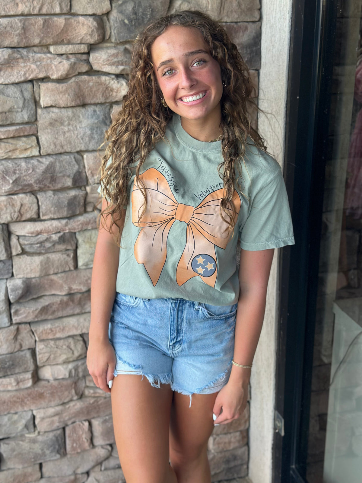 S25 TN Tristar Bow T-Shirt