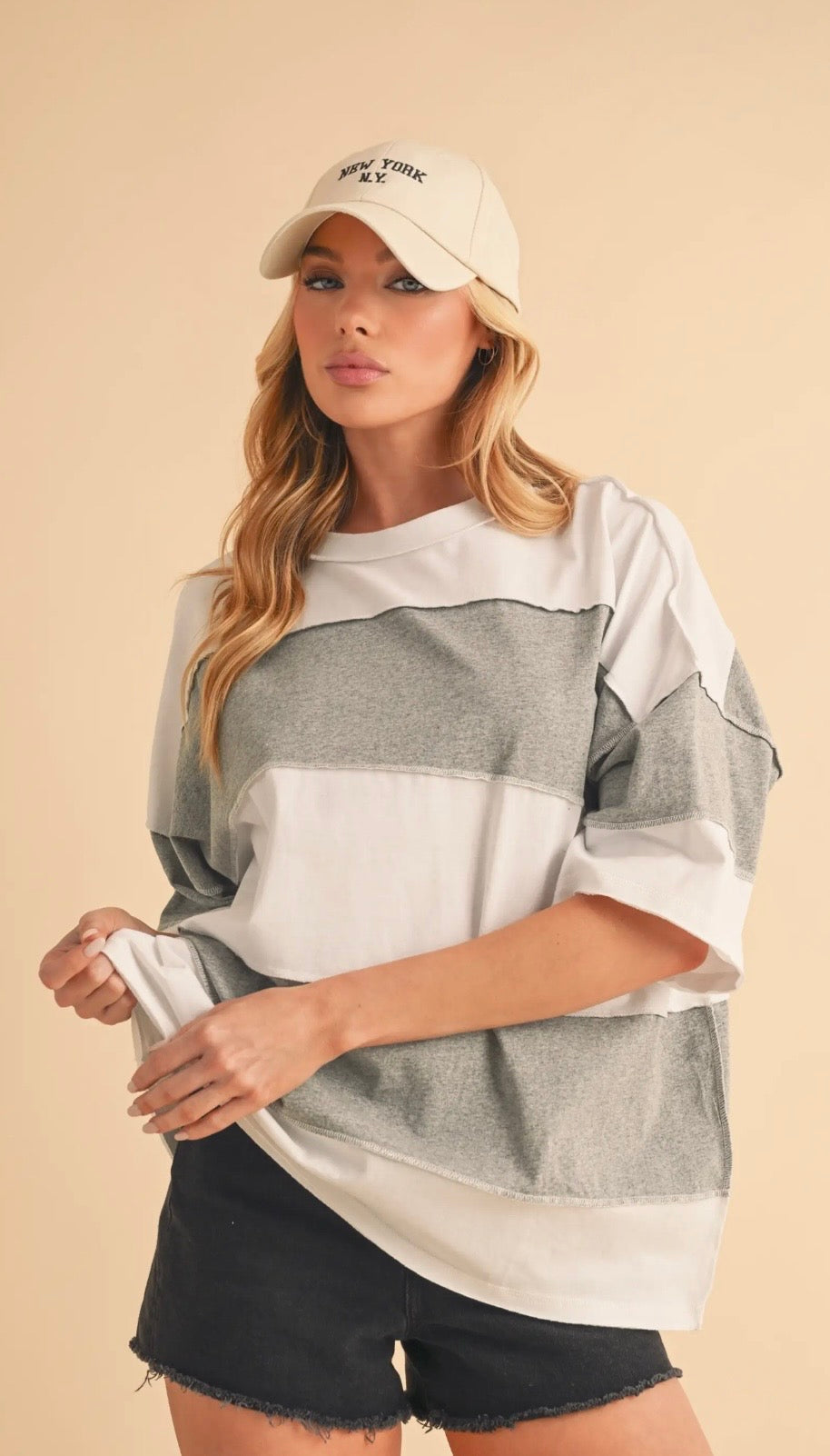 SU26 White Heather Gray Polly Color Block Top