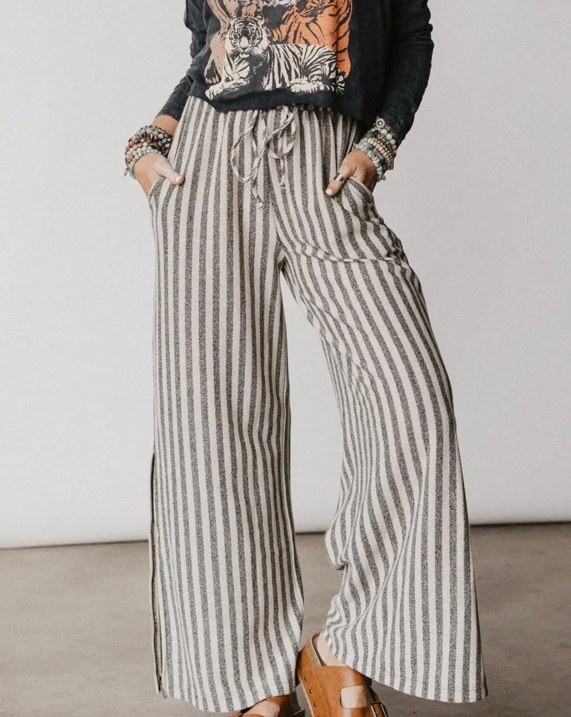 SU26 Taupe Breeze Drawstring Pants