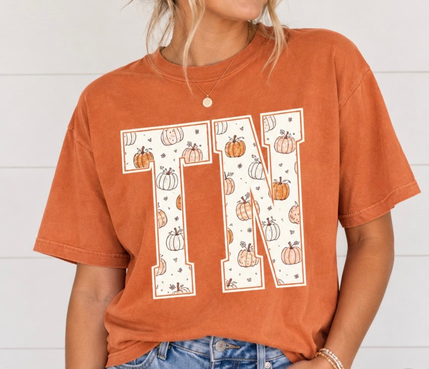 F26 TN + Pumpkin Tee