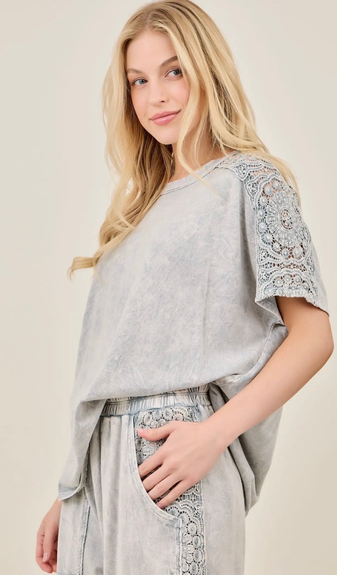 SU26 Mineral Washed Boho Trim Blouse