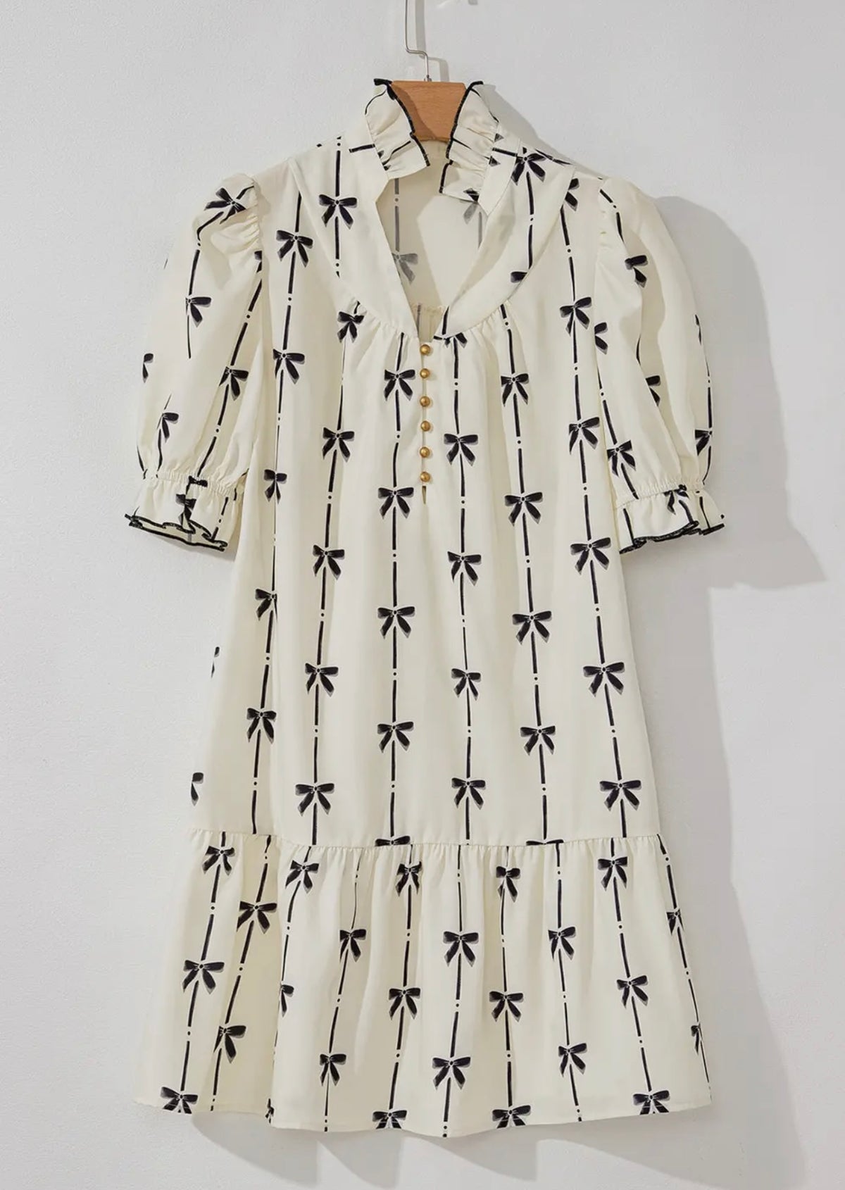 S25 Beige Bowknot Bubble Dress