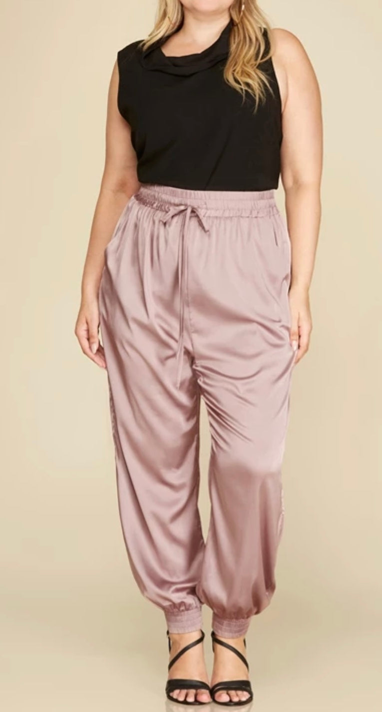 W25 S&S Plus Mocha Satin Jogger
